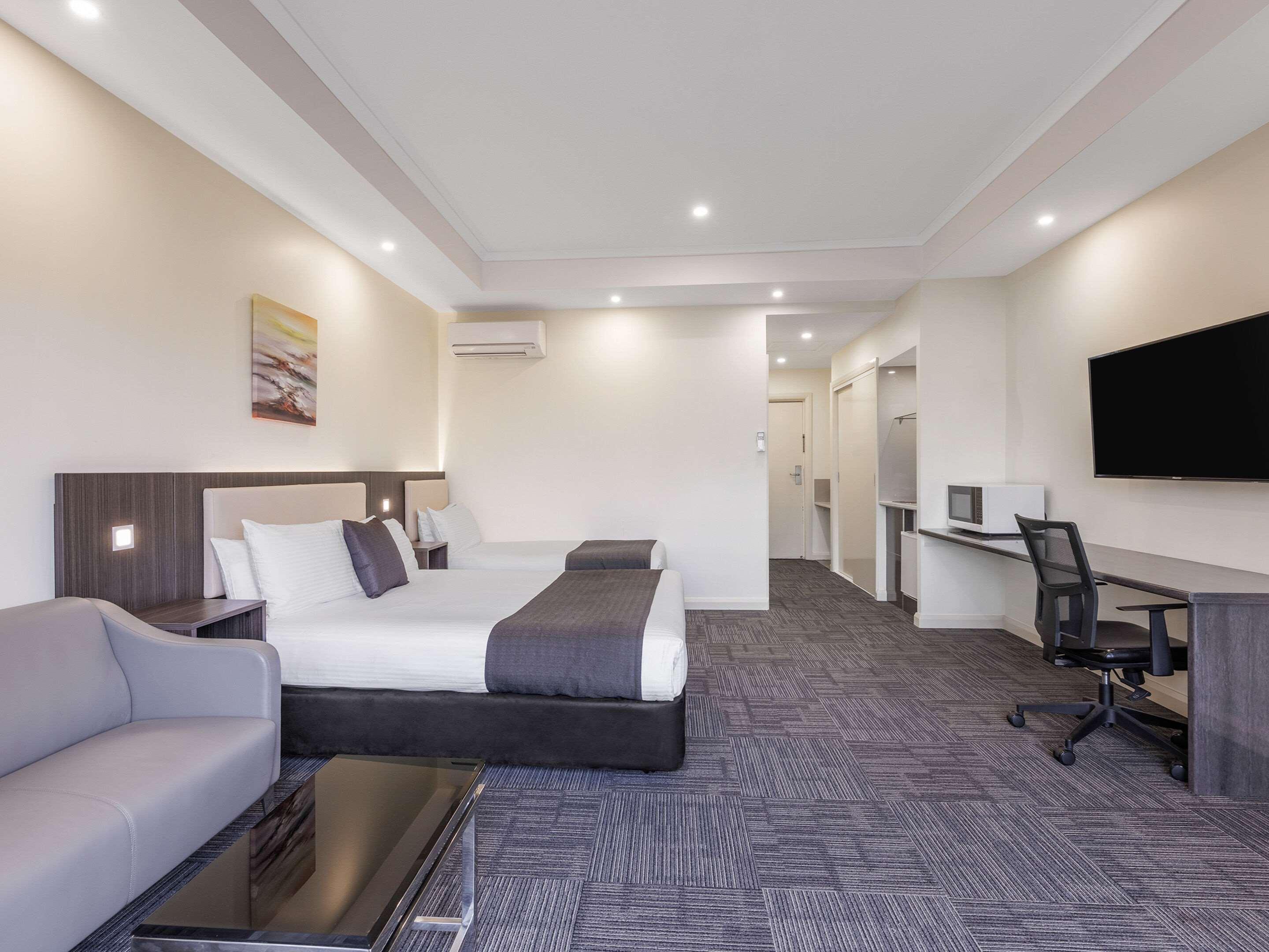 Room, 2 Beds, Quality Hotel Melbourne Airport 5/10