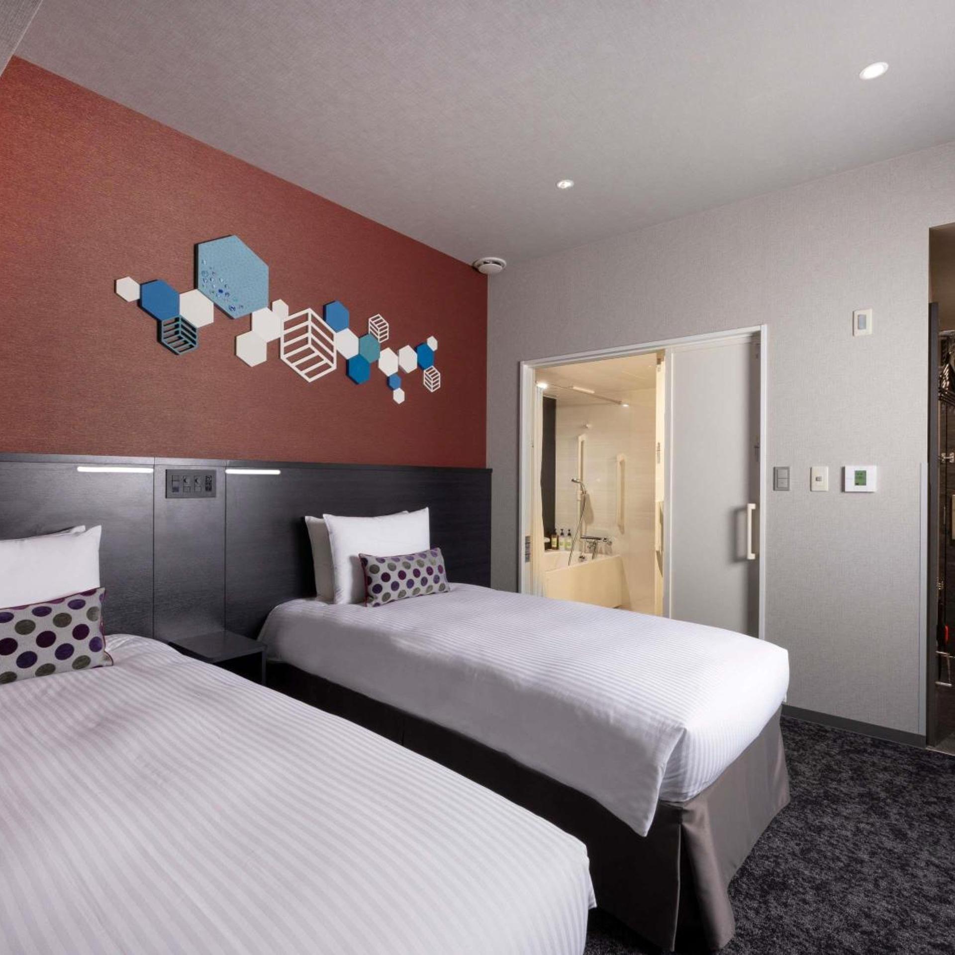 Room, Twin Beds, Private Bathroom