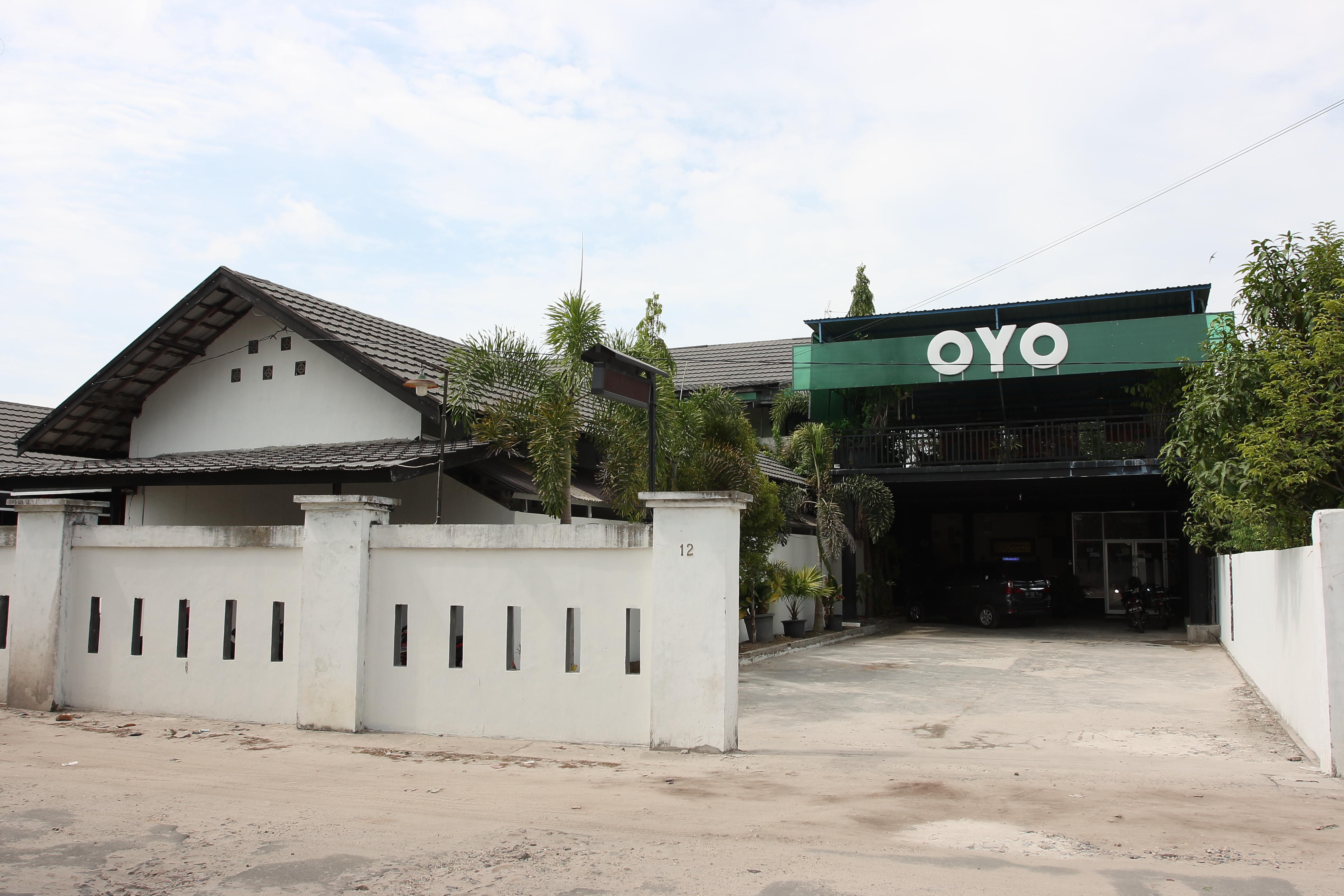 OYO 933 Wisma Malawen 1/33