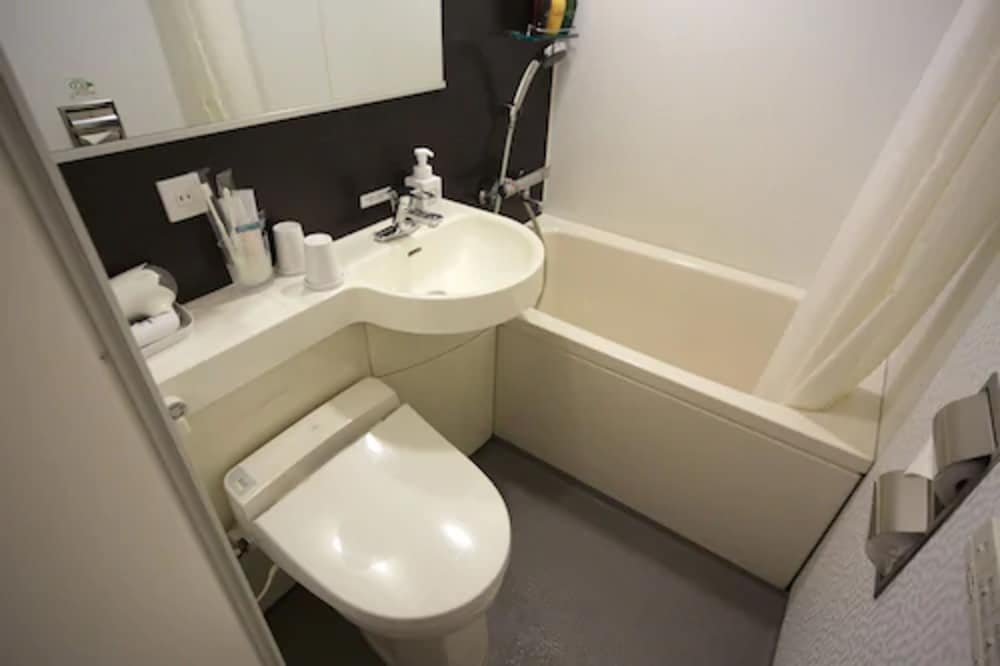 Vessel Inn Hakata Nakasu 55/66