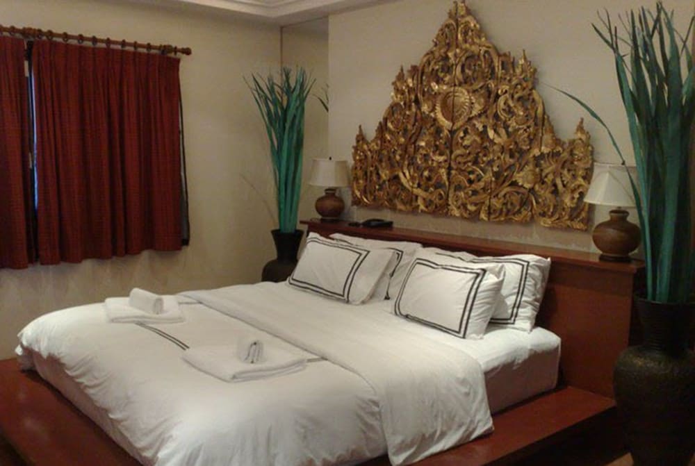Nirvana Boutique Suites 16/50