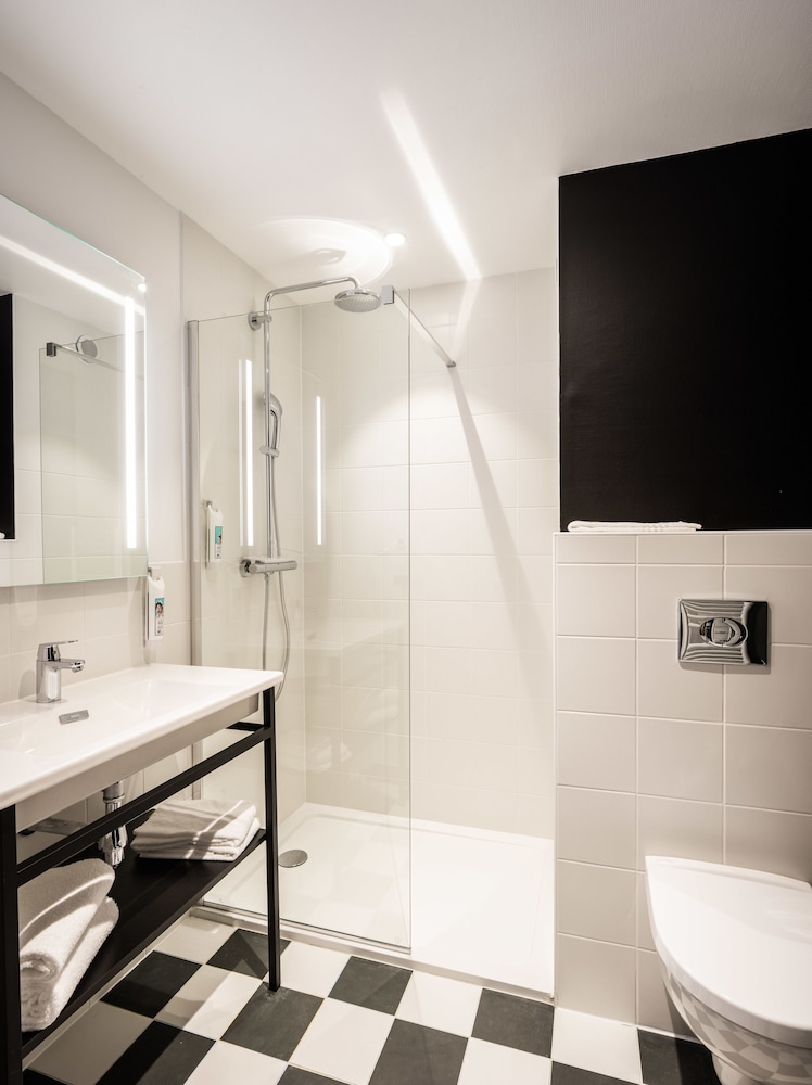 Ibis Le Mans Centre Gare Nord Hotel 18/73