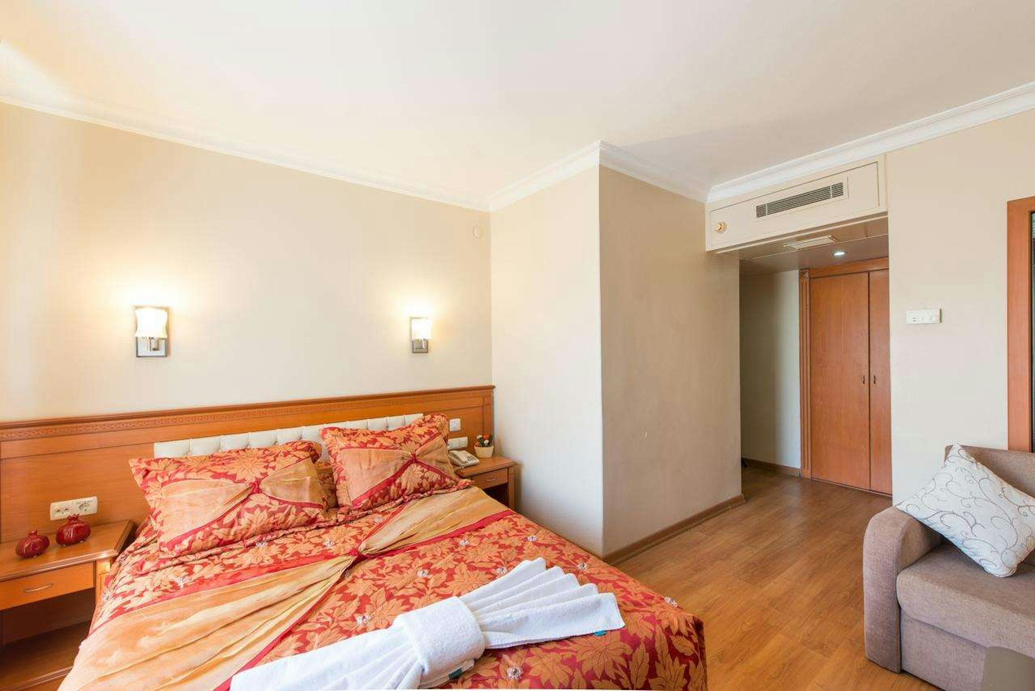 Prestige Hotel Old City 11/28