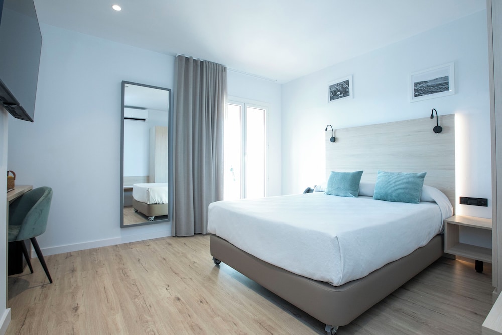 HOTEL EVENIA CORAL 7/24