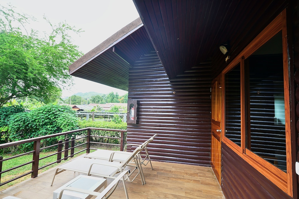 Phi Phi Natural Resort 37/74