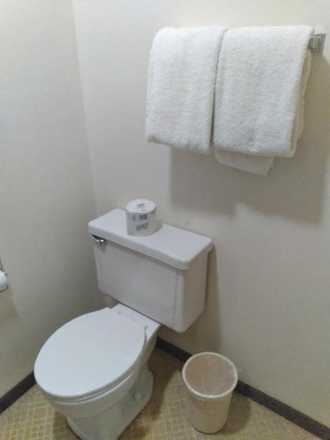 OYO Sandman Inn 51/58