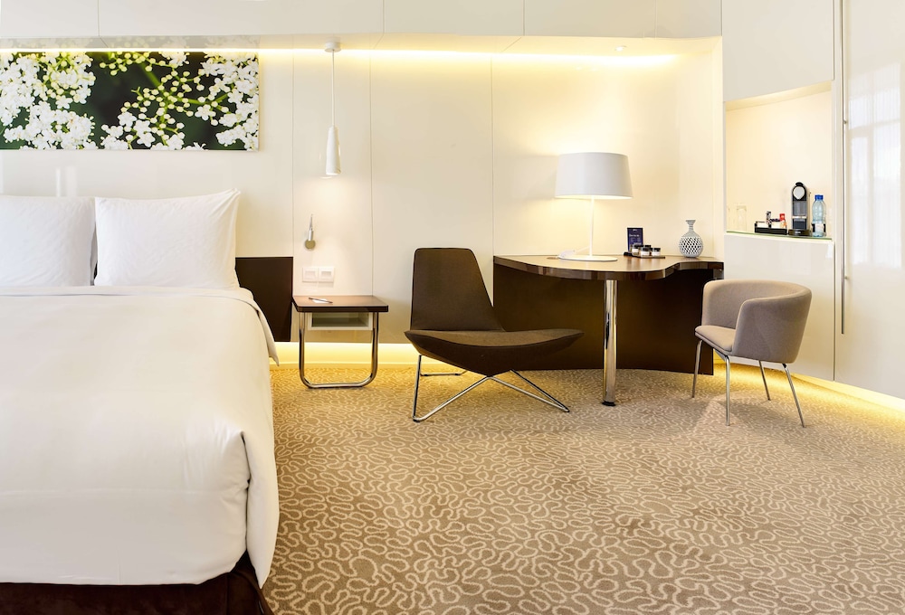 Radisson Blu Hotel And Convention Center 29/71
