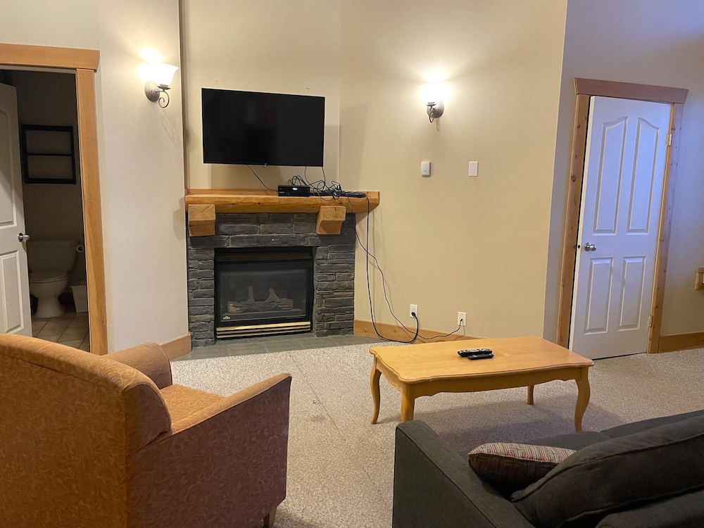 Cornerstone Lodge 42/61