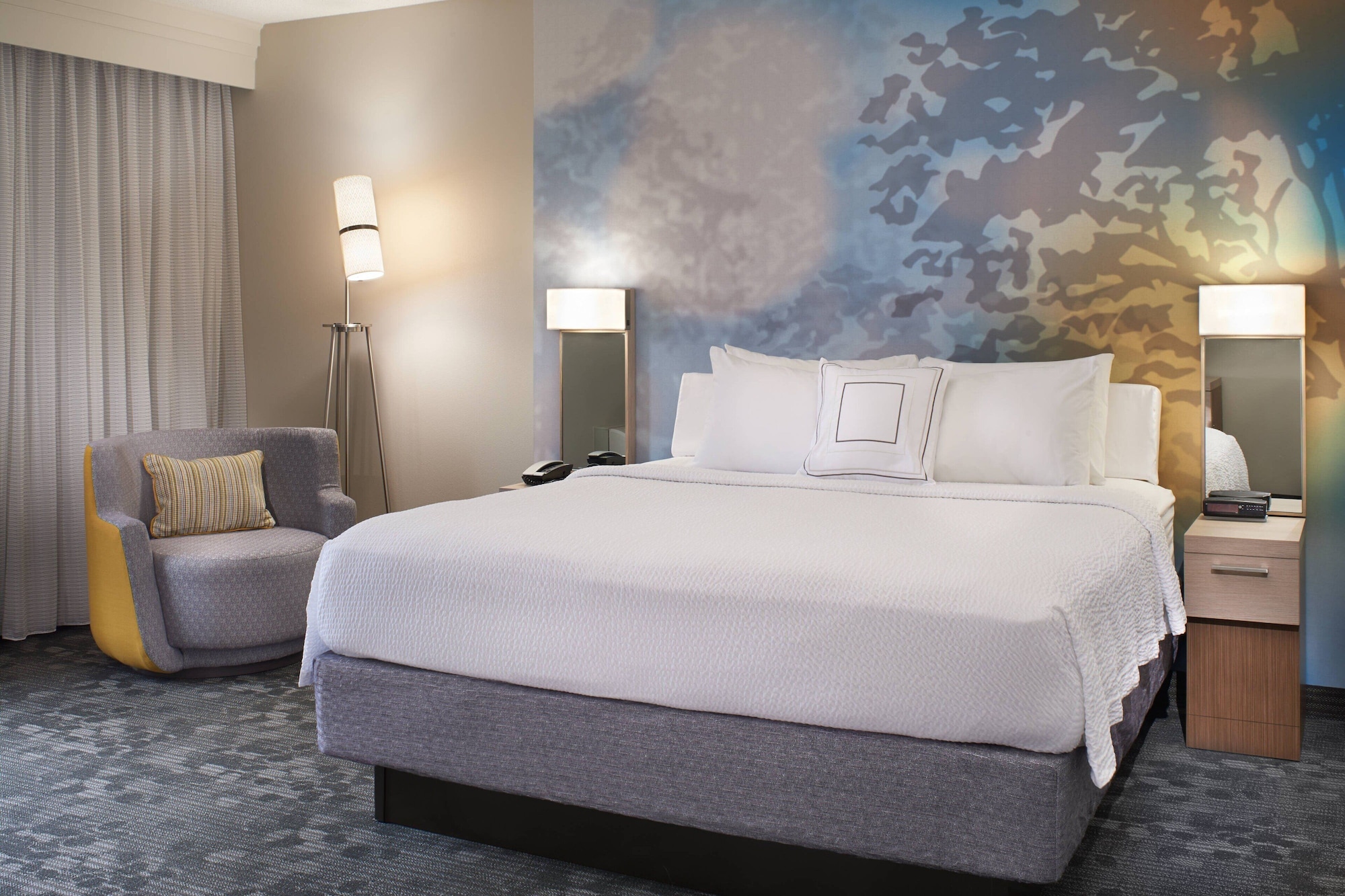 Room at Courtyard Cincinnati Covington, COVINGTON - KY