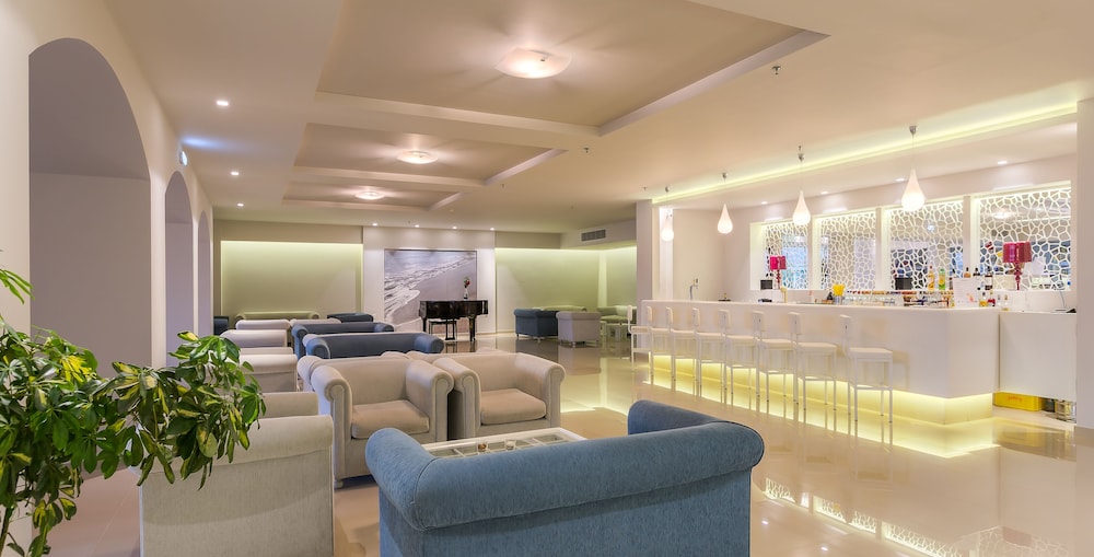 Aeolos Beach Hotel 39/57