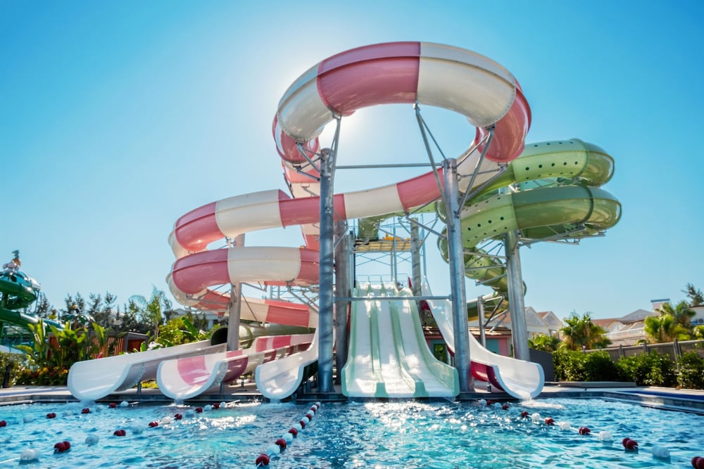 Liu Resorts 62/72