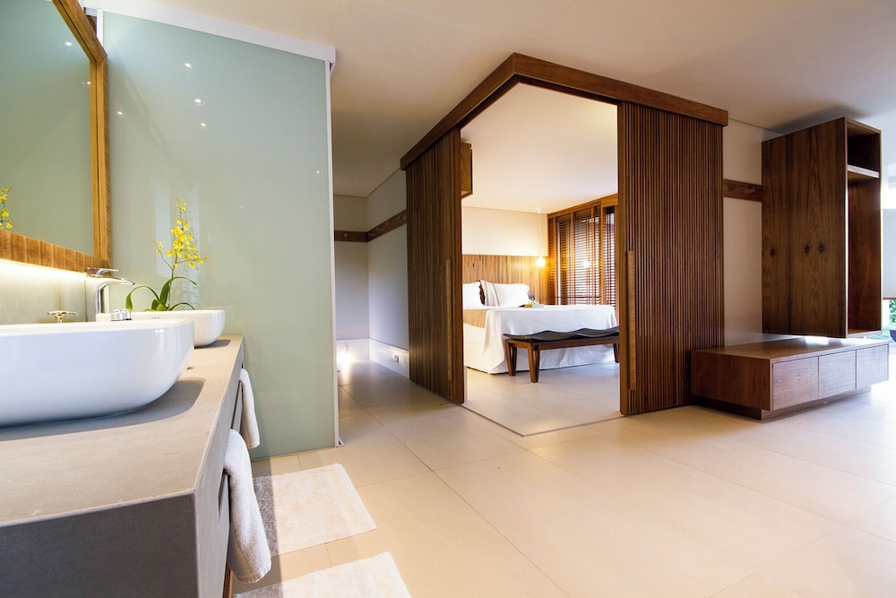 جناح ملكي، Hotel Spa Nau Royal 8/9