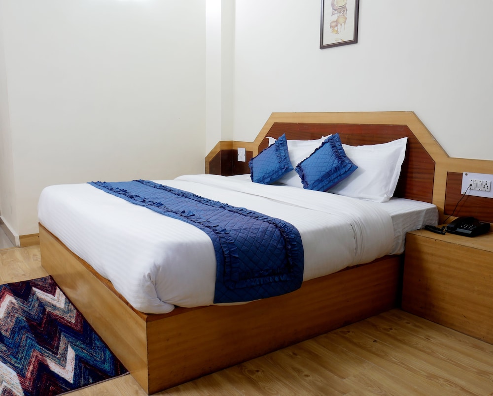 NEW AMBIKA INTERNATIONAL 13/53