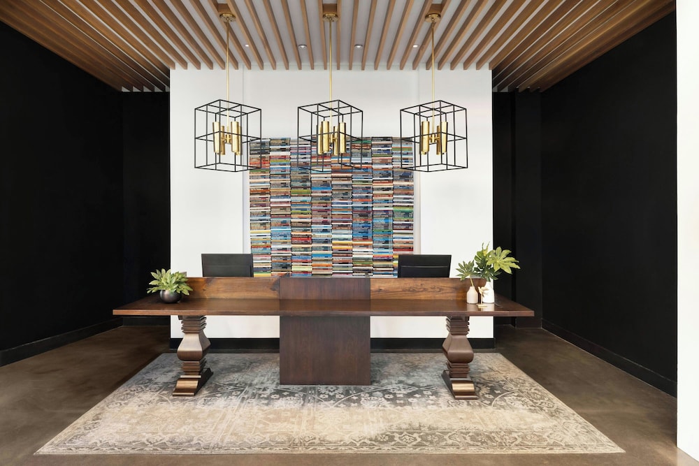 The Casso, Raleigh, a Tribute Portfolio Hotel 8/50