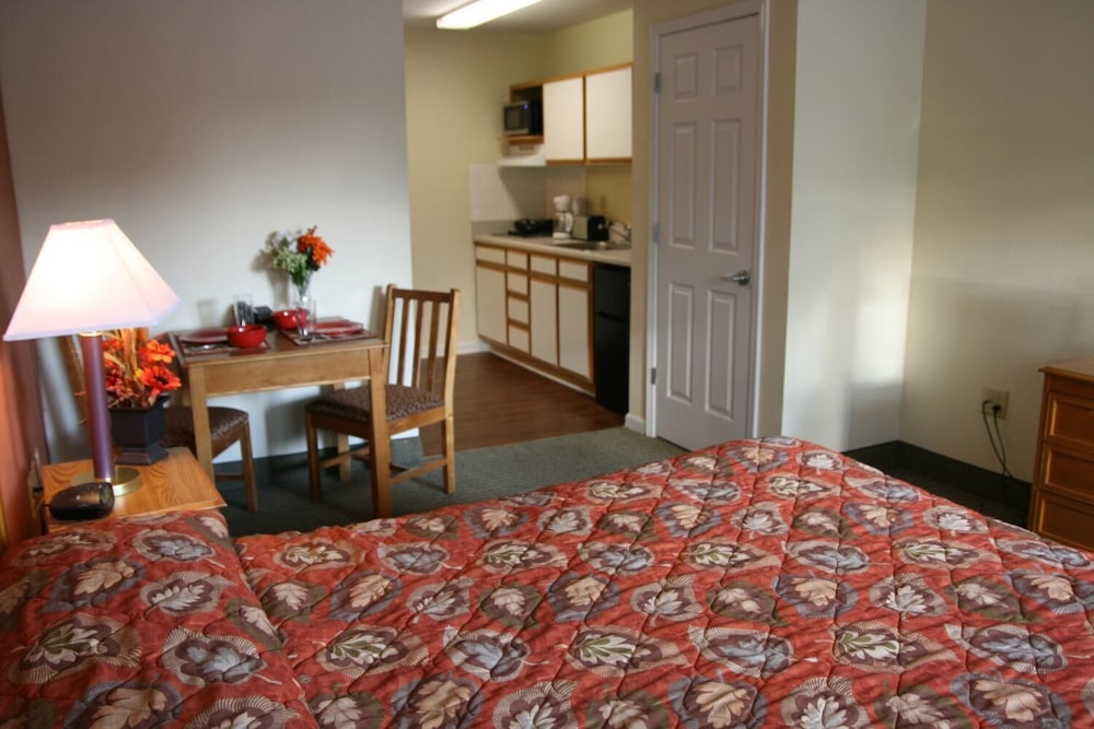 Affordable Suites Rocky Mount 11/66