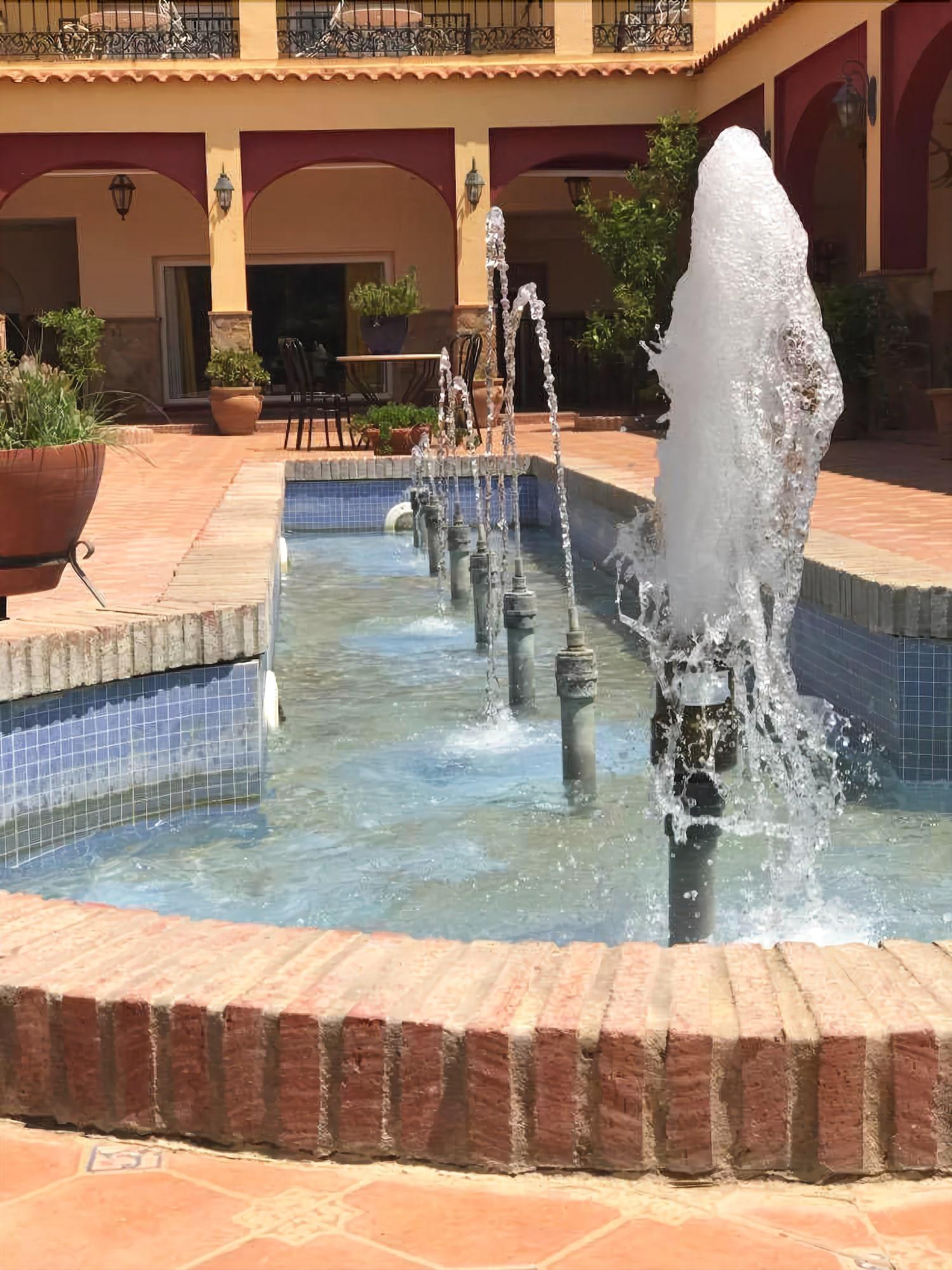 Hotel Trajano 8/20