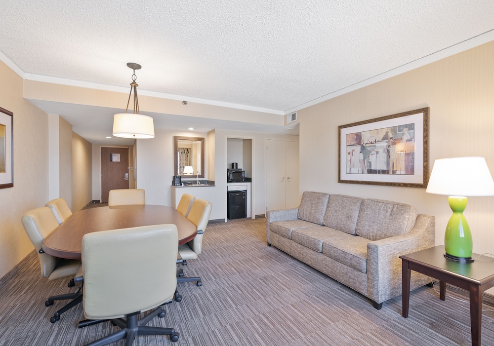Harmony Suites Secaucus Meadowlands 23/44