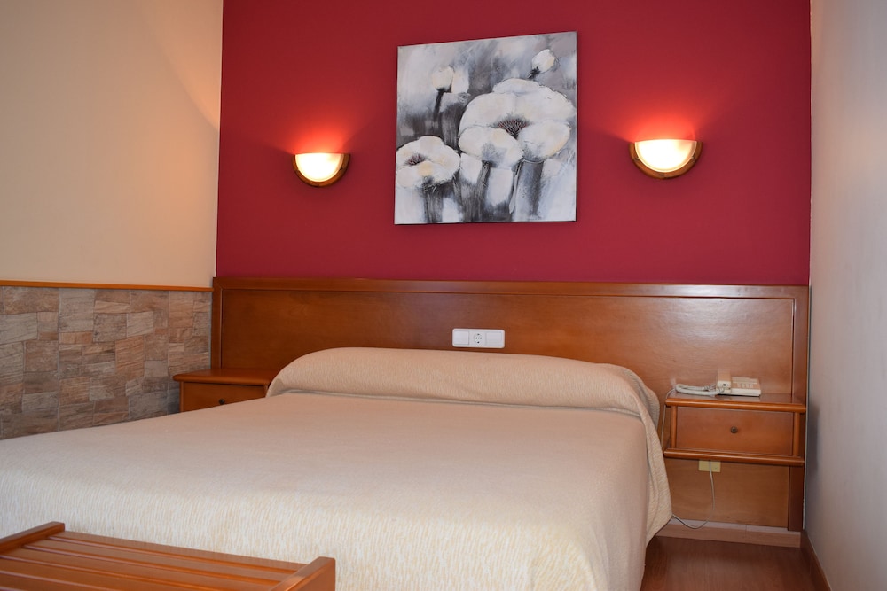 Hotel VIDA Playa Paxarinas 4/33
