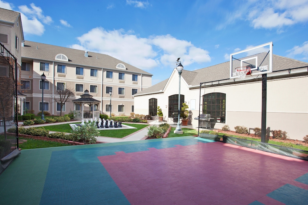 Staybridge Suites Columbus-Airport 10/50