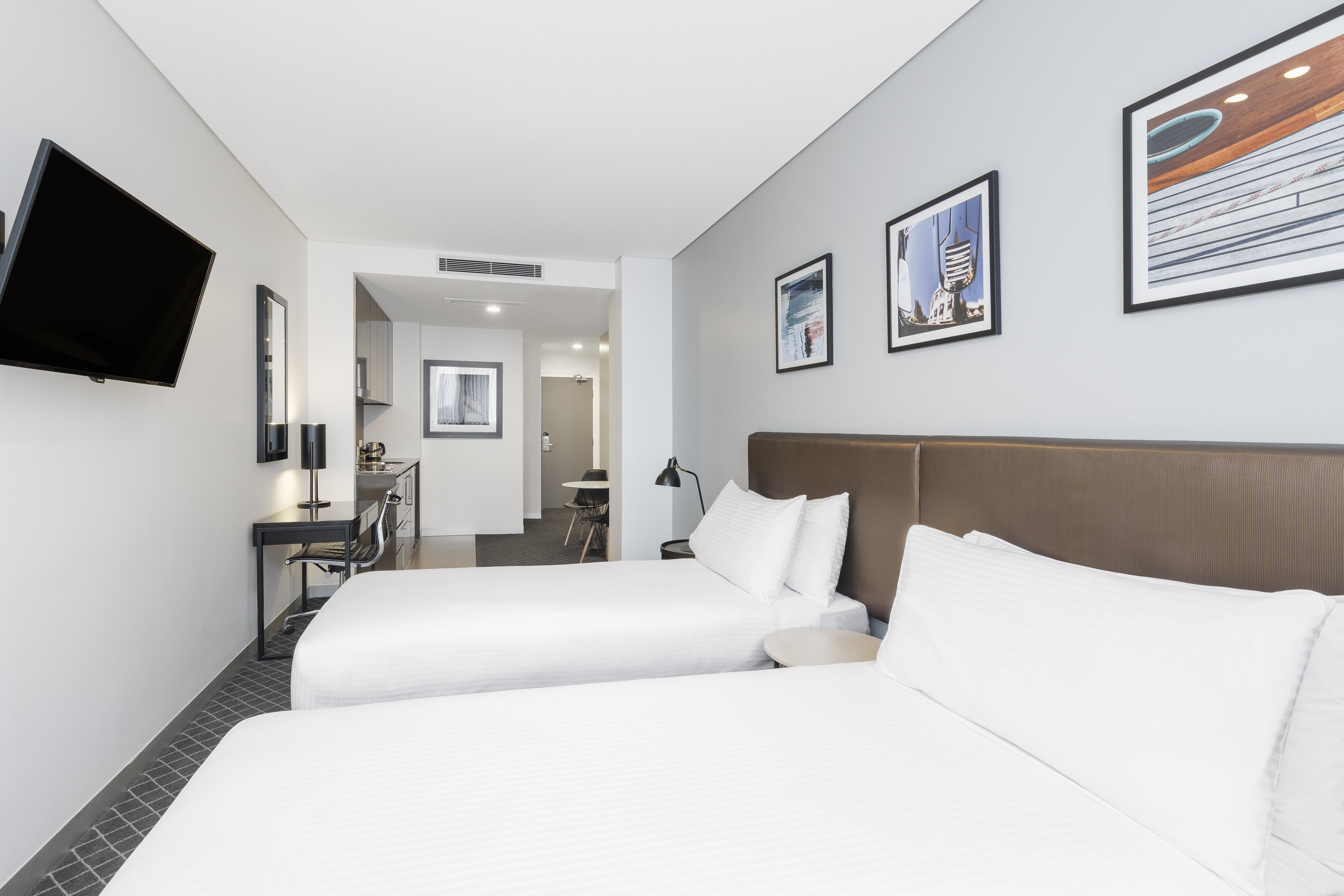 Holiday Inn & Suites Sydney Bondi Junction 13/49