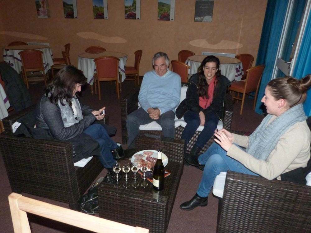 Hotel Des Grands Vins 44/62