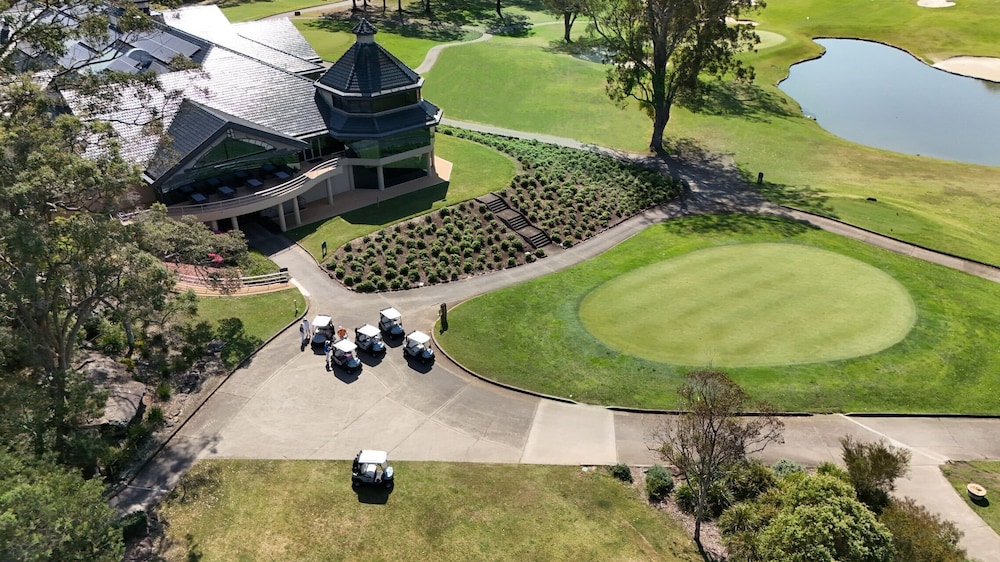 RIVERSIDE OAKS GOLF RESORT 29/33