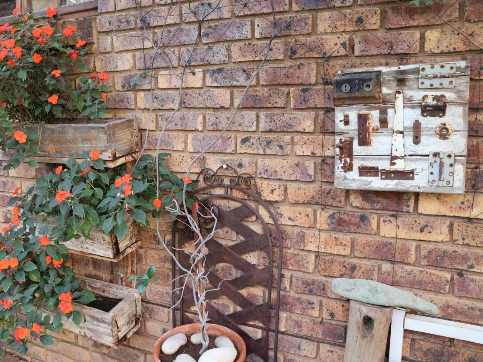 Monkey Thorn Cottage