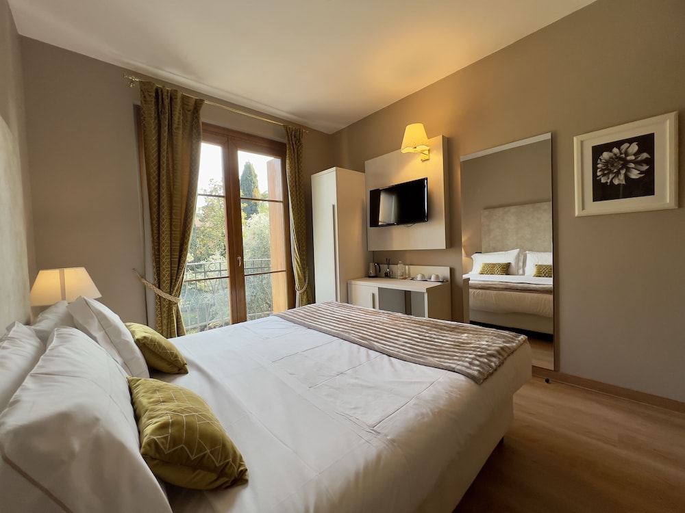 ECONOMY, DOUBLE BED