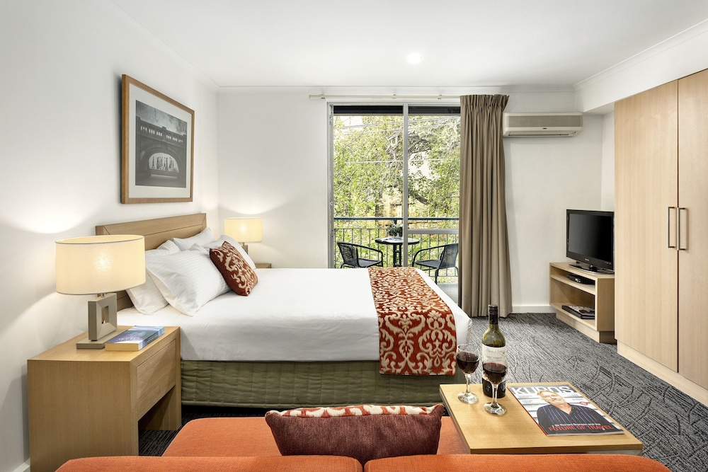 QUEST ST KILDA BAYSIDE 13/41