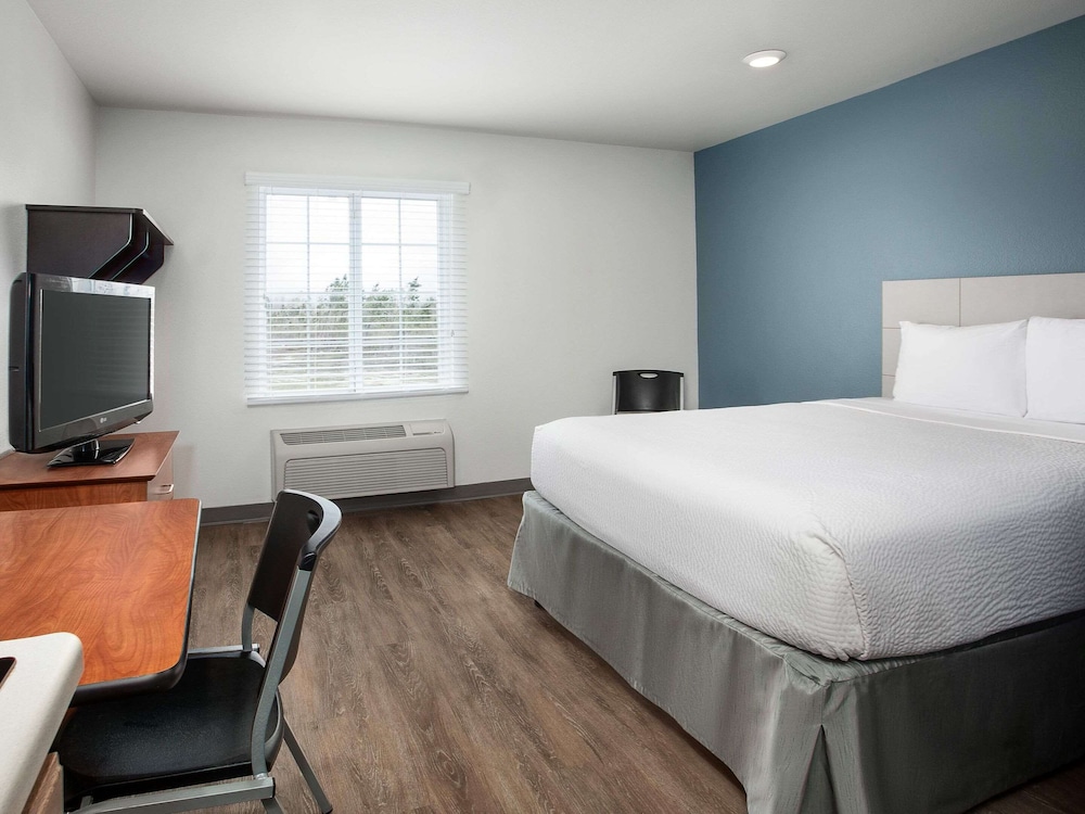 Extended Stay America Select Suites Panama City Callaway 17/47