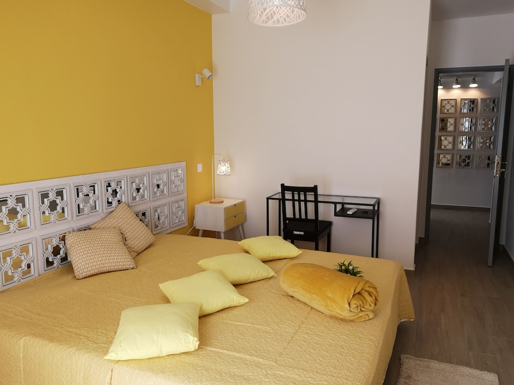 Sensations Guesthouse 19/50