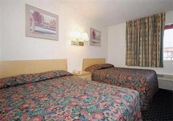 Riverside Inn & Suites 15/56