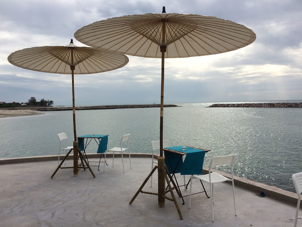 Chomtalay Resort At Had Chaosamran Beach 30/34