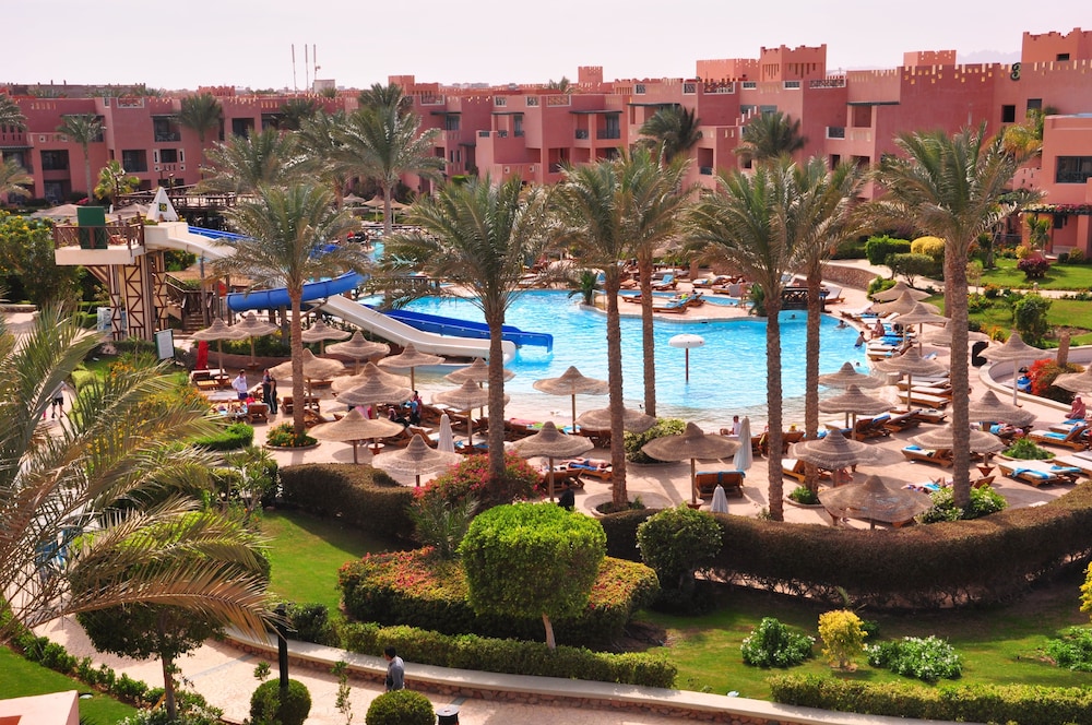 REHANA SHARM RESORT 20/57