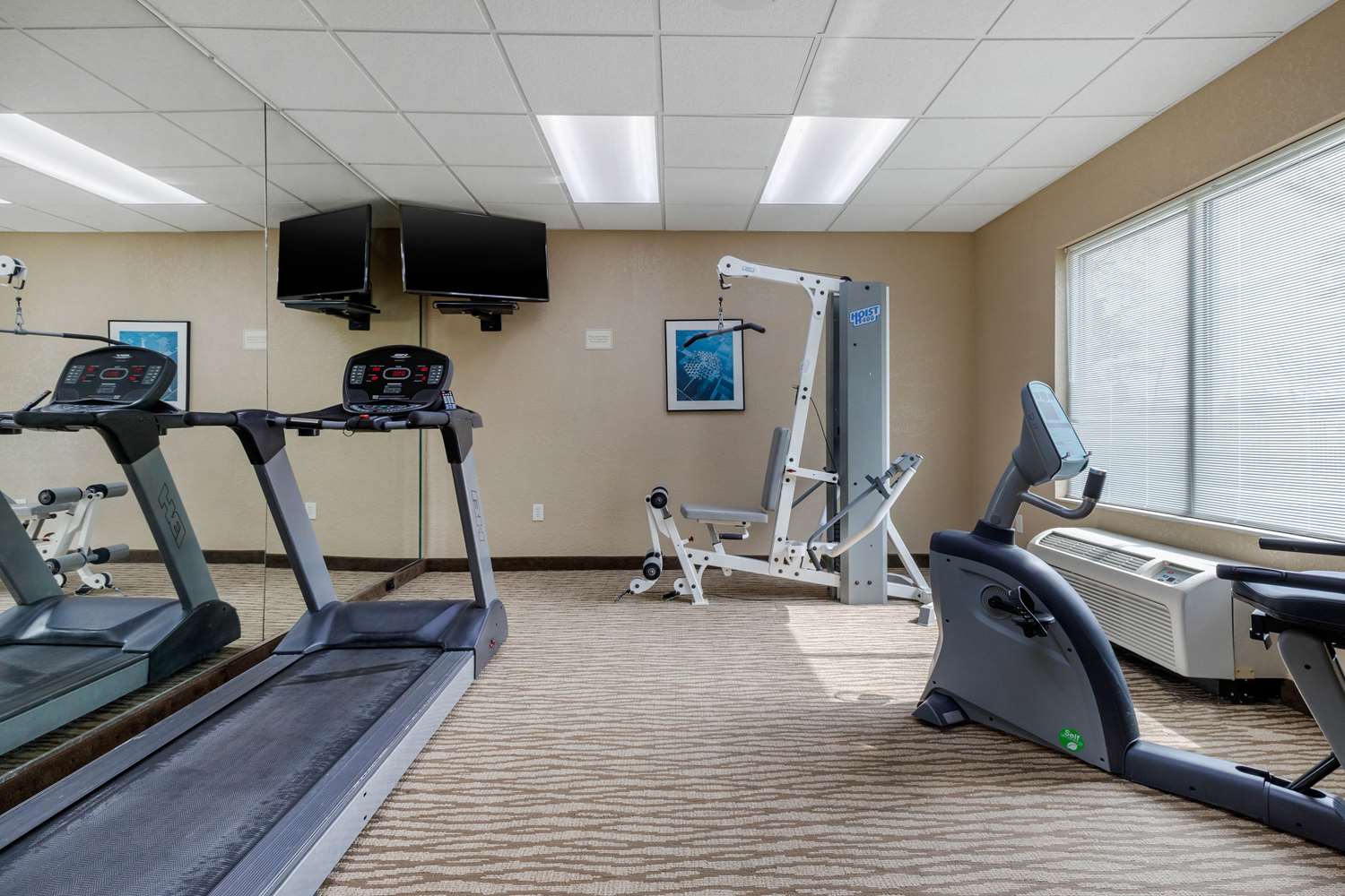 Comfort Inn & Suites Camden, SC 9/24