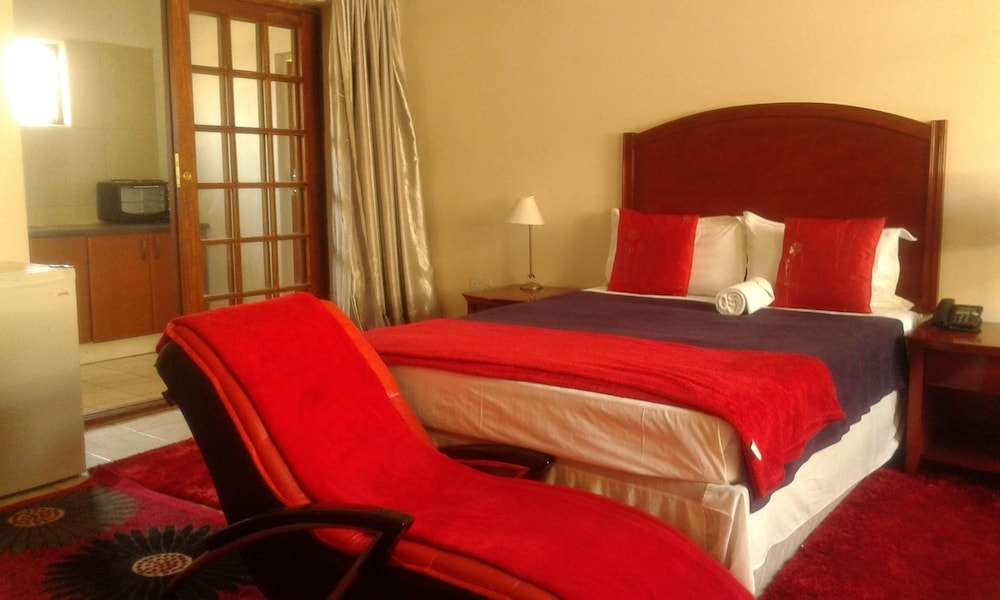Comfort Palace Guest House Francistown 4/21