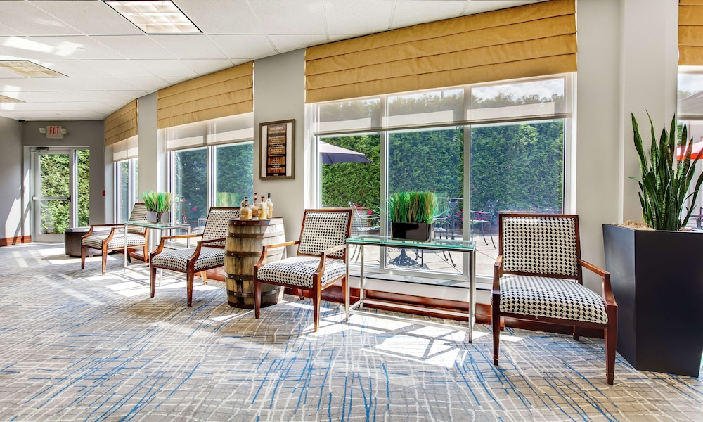 Hilton Garden Inn Louisville Northeast 45/67