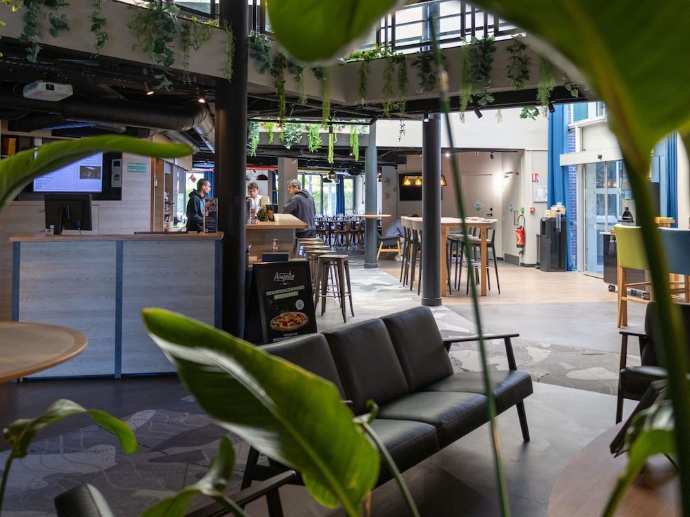 Ibis Styles Evry Lisses 25/48