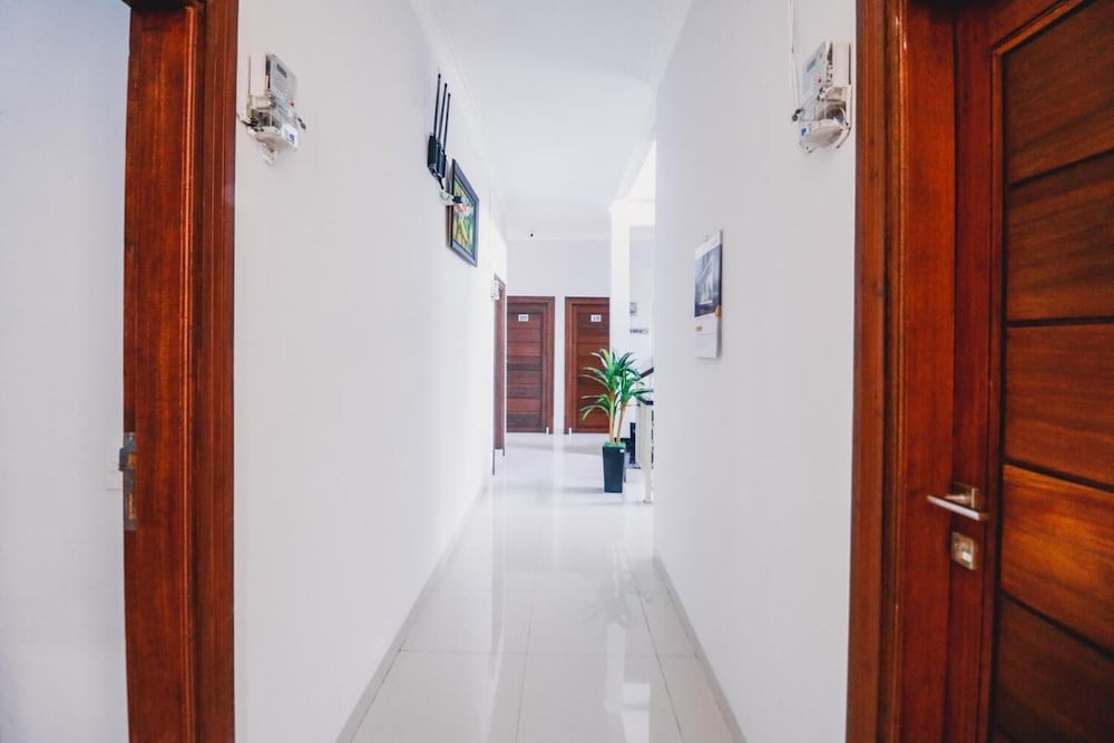 Reddoorz Near Hermes Place Polonia Medan 19/34