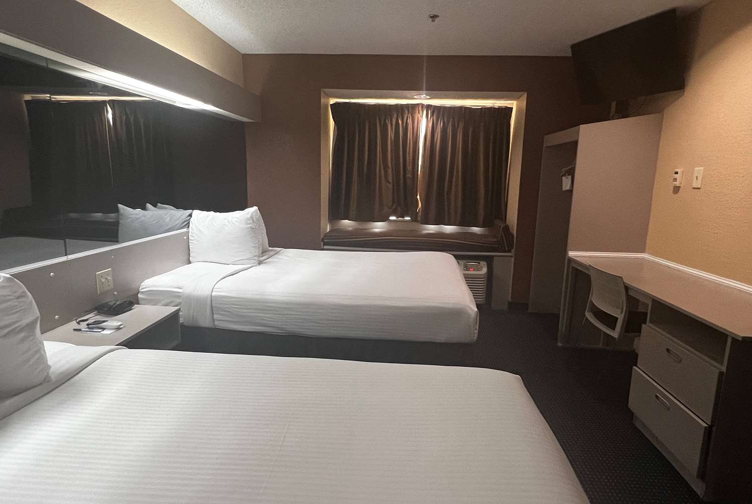 Microtel Inn And Suites Houston 12/32