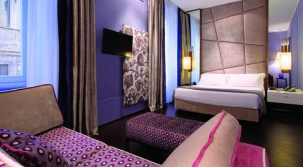 Stendhal Luxury Suites 7/39