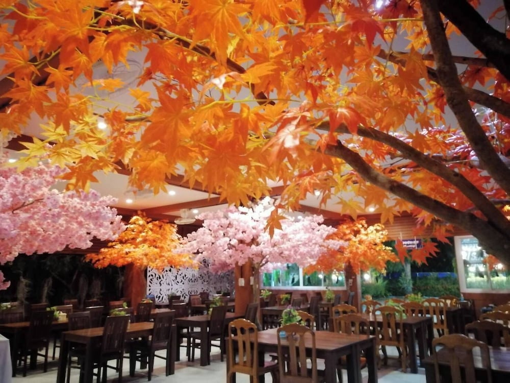 Srisiam Resort 69/74