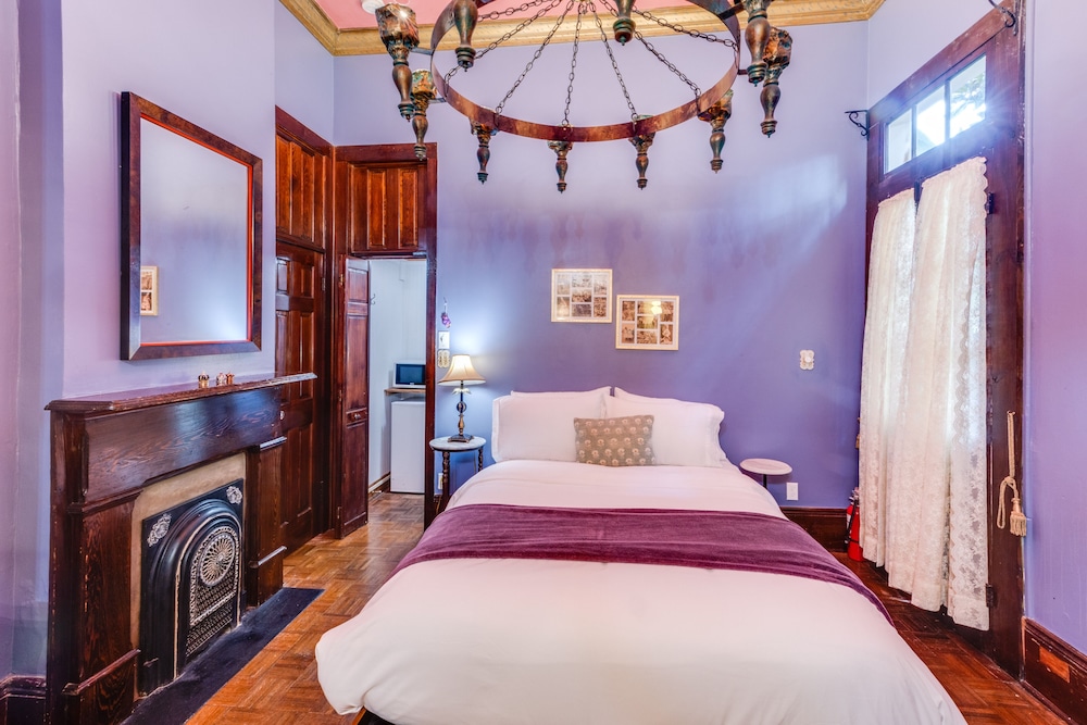 Royal Barracks Guest House 15/37