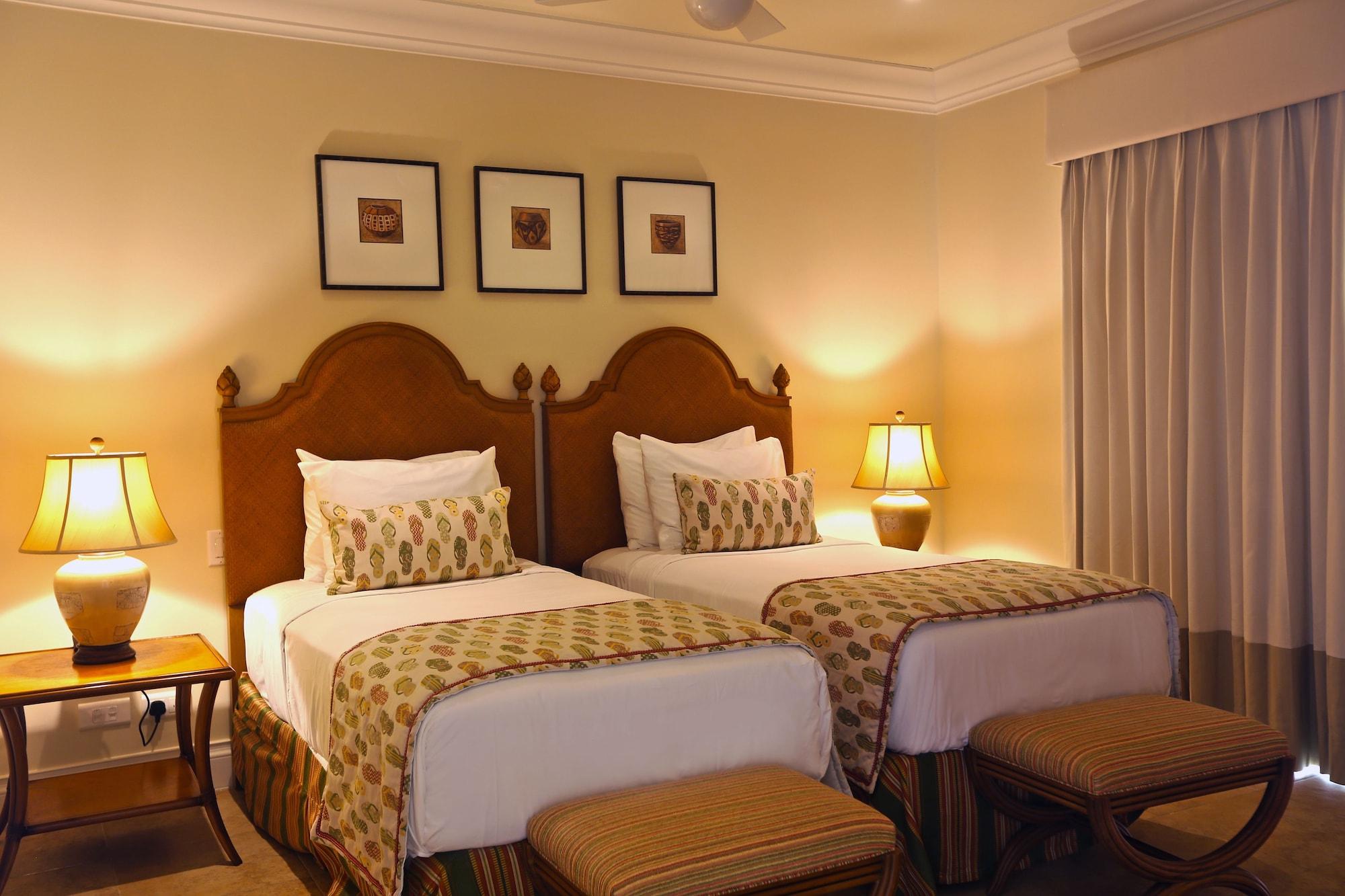 3 Bedrooms, Suite, Villa, Beach Front, Butler