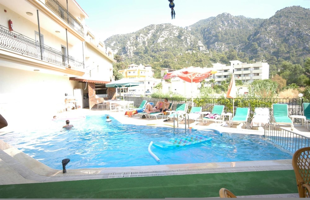 Ozlem 2 Apart Hotel 38/44