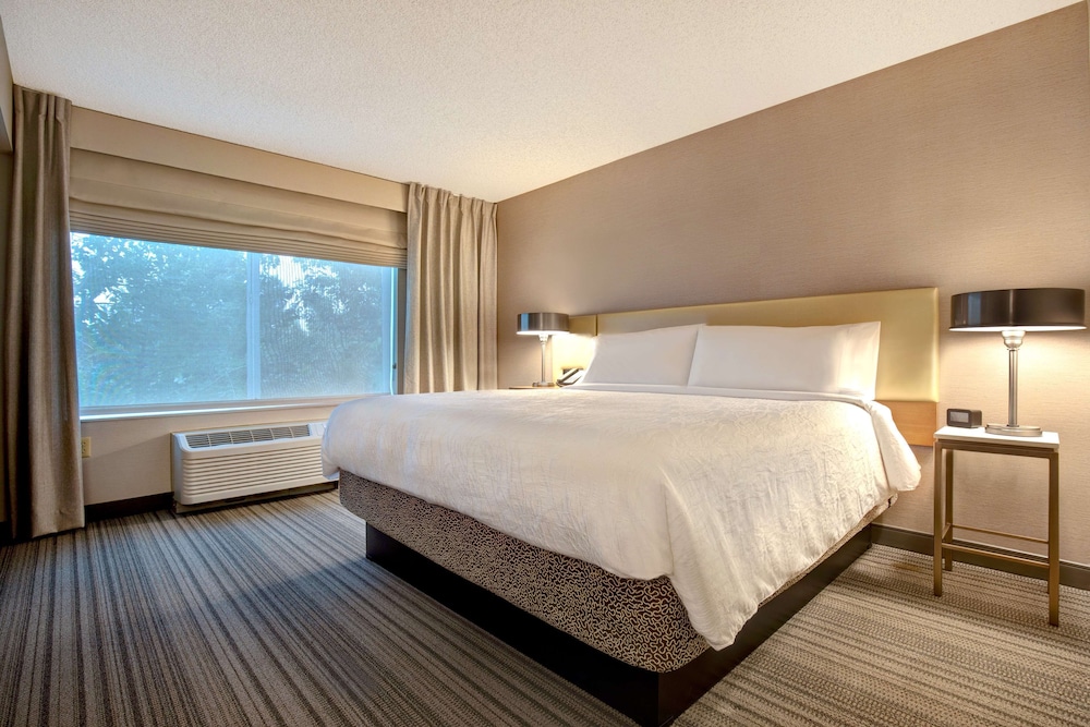 Hilton Garden Inn Portland/Beaverton 16/54