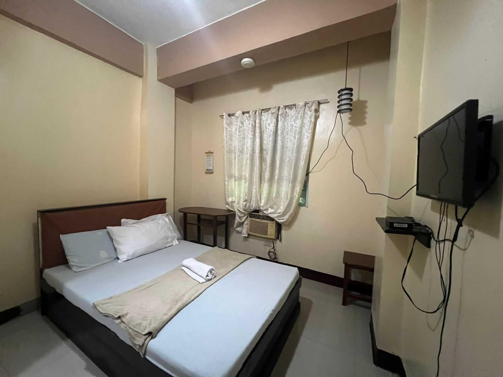 Aam Transient and Guest House Manila 14/37