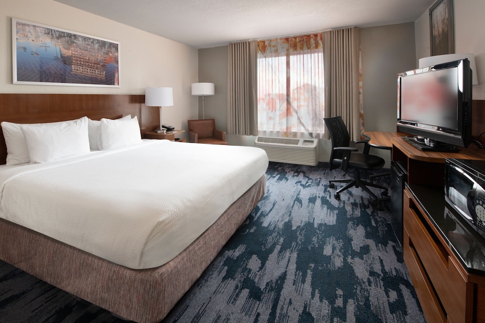 غرفة بسرير كينج لذوي الإعاقة، Fairfield Inn Suites Fort Worth Fossil Creek 3/6
