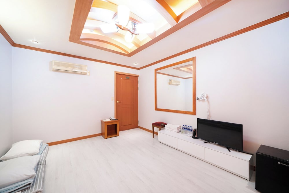 Gaeul Hotel 23/44