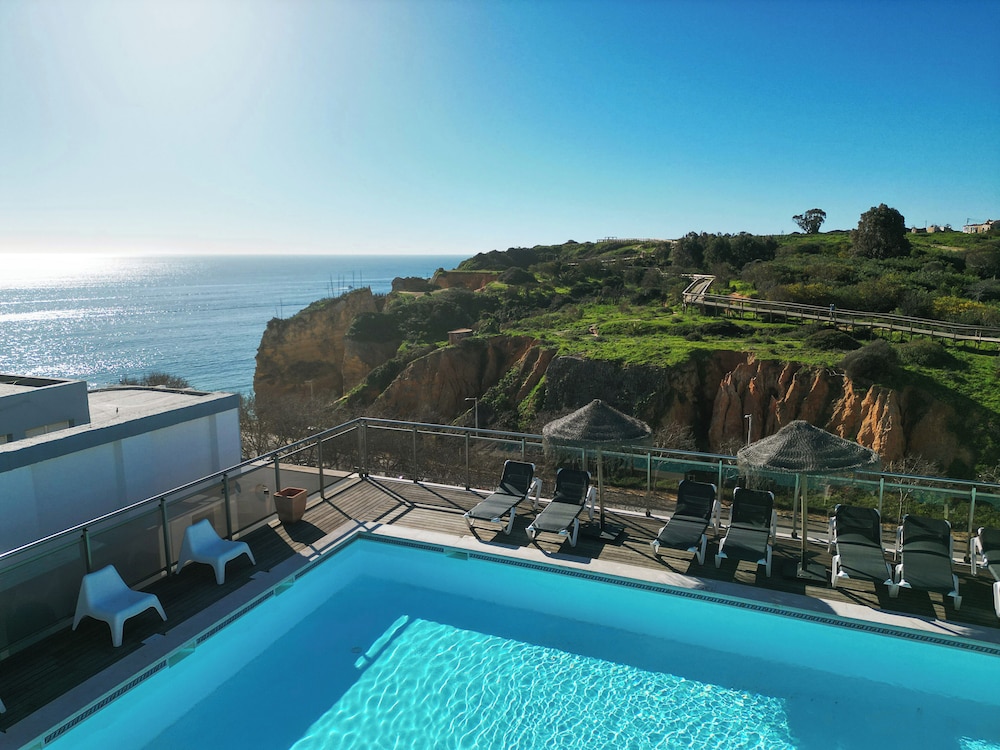 Carvi Beach Hotel 53/78